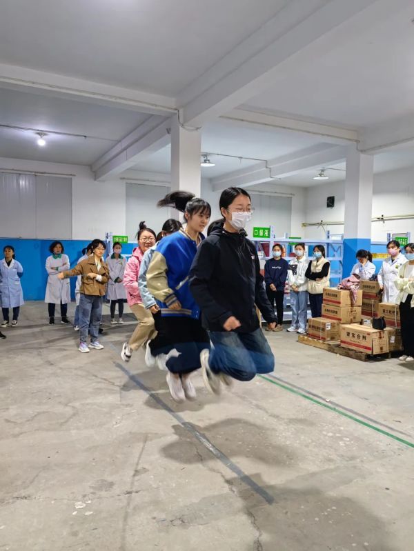 寧陽一滕醫藥有限公司開展“五四”青年節系列活動