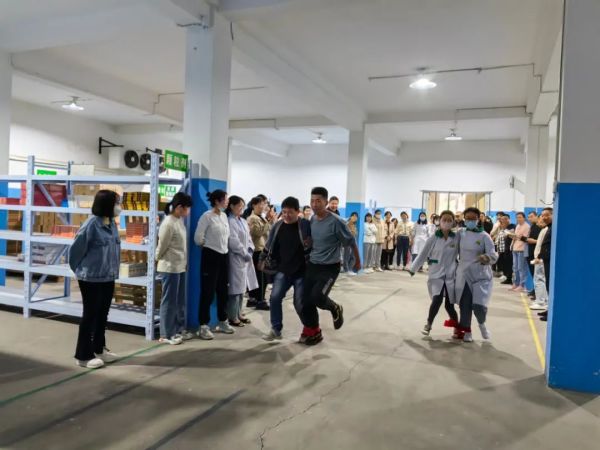 寧陽一滕醫藥有限公司開展“五四”青年節系列活動