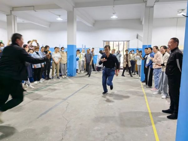 寧陽一滕醫藥有限公司開展“五四”青年節系列活動