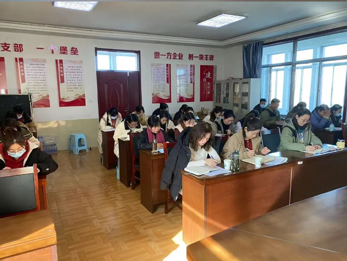 【聚智謀遠 再譜新篇】寧陽一滕醫藥公司召開2025年度經營工作推進會
