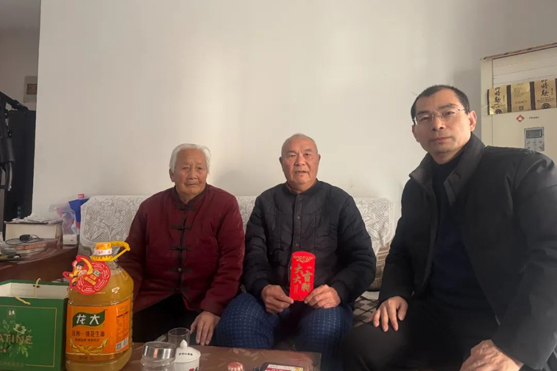 【佳節祝福至 溫情暖人心】寧陽一滕醫藥有限公司開展春節走訪慰問系列活動